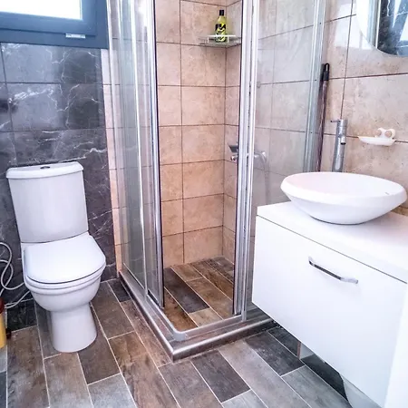 Perfect Two-bedroom Mountain View Sel Celebi -1 דירה